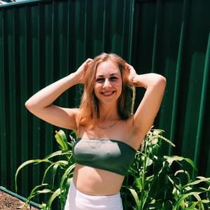 Meet your Posher, Delia